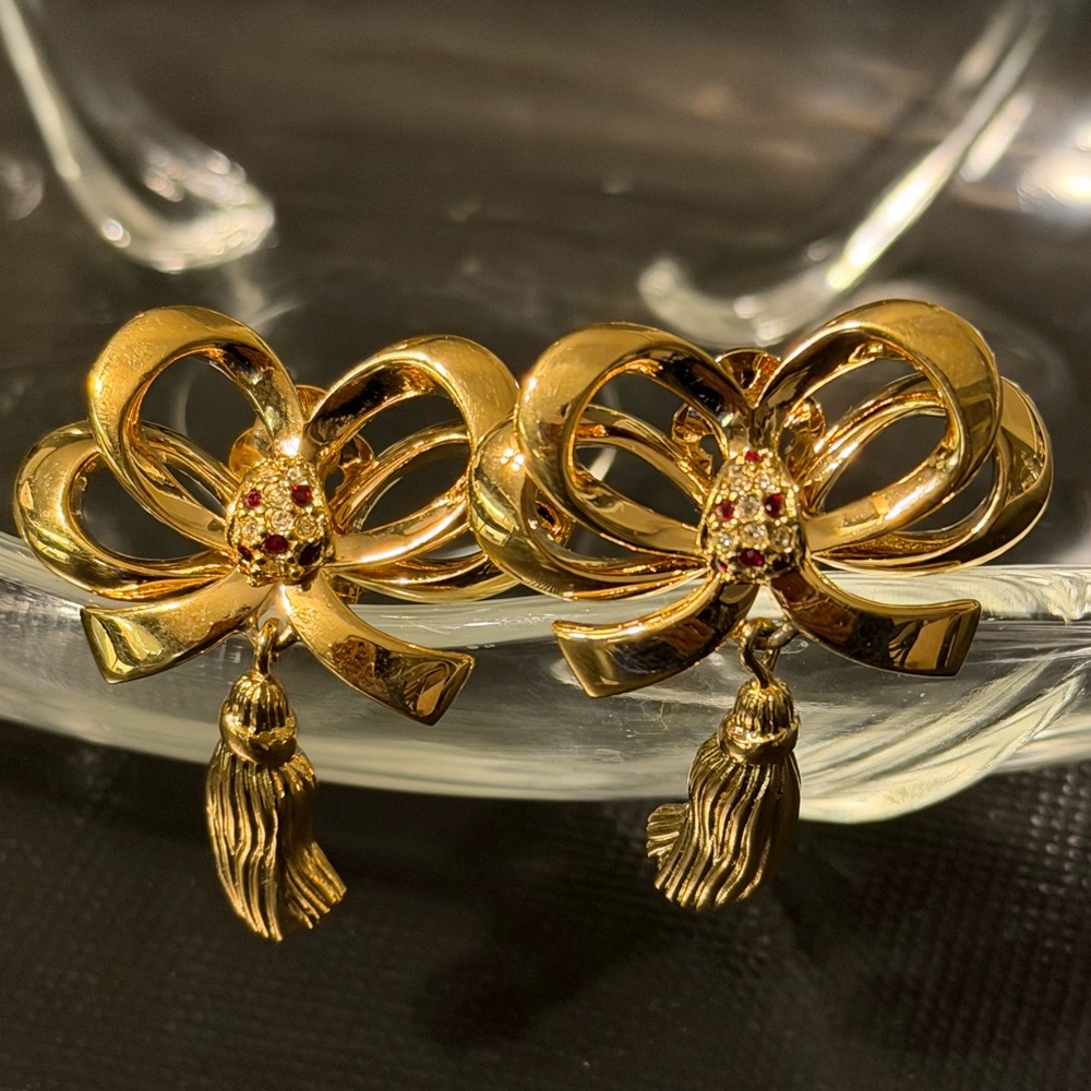 Elegant Gold Bow Earrings